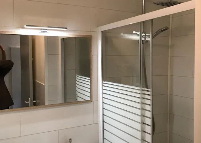 Appartement Climatisé Centre Barjac (Gard)